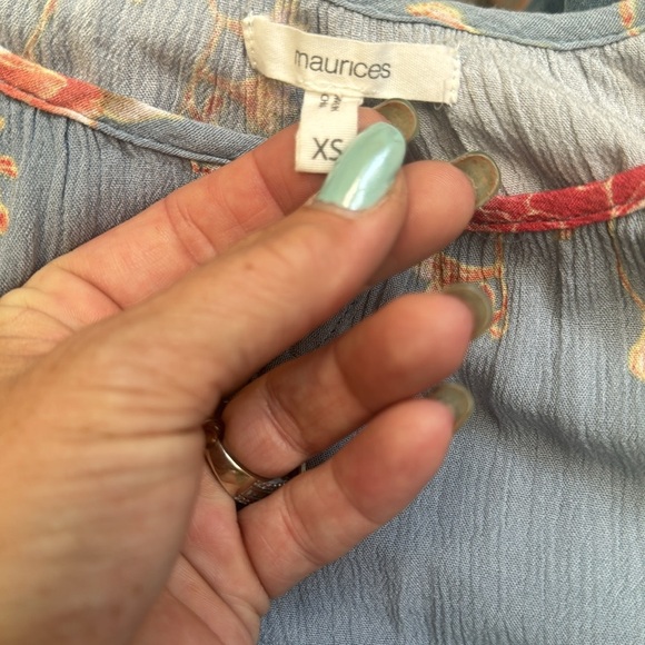 Floral boho style top XS-small - Picture 2 of 2